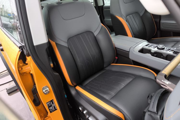 Used BAIC Off-Road BJ40 2024 2.0T All-New Urban Hunter Edition Ultimate Version