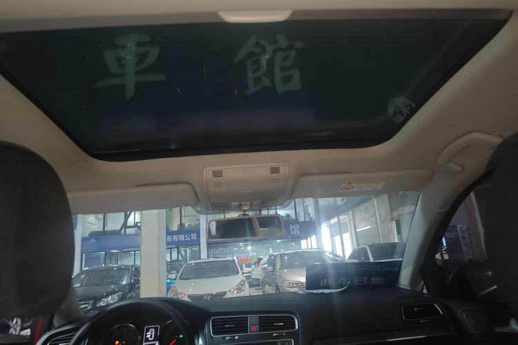 Used Volkswagen Golf 2017 1.6L Automatic Comfort Million-Vehicle Anniversary Edition Headliner