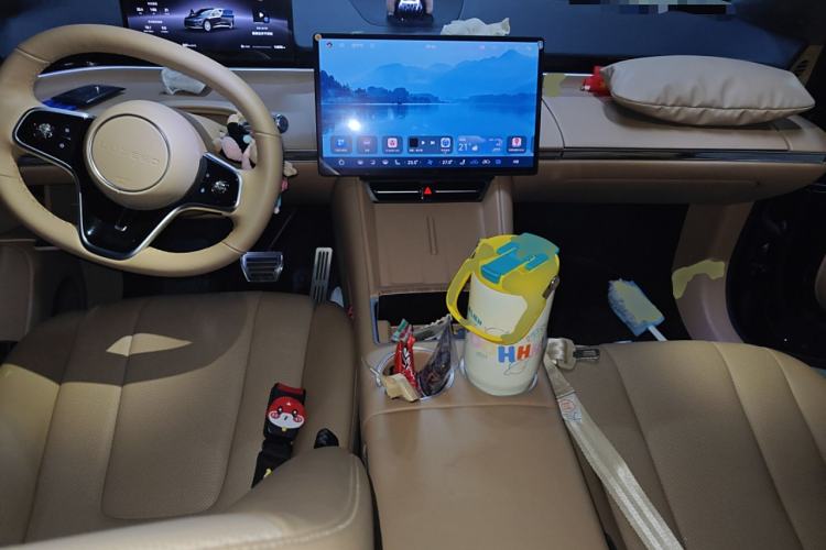 Used Hima Luxeed R7 2025 Extended-Range 251km Pro