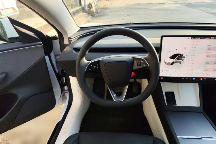 Used Tesla Model 3 2025 Rear-Wheel-Drive Version