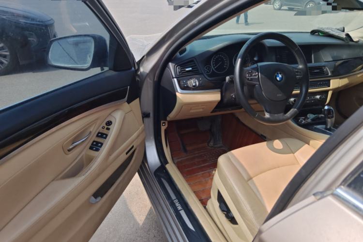 Used BMW 5 Series 2012 523Li Luxury Model
