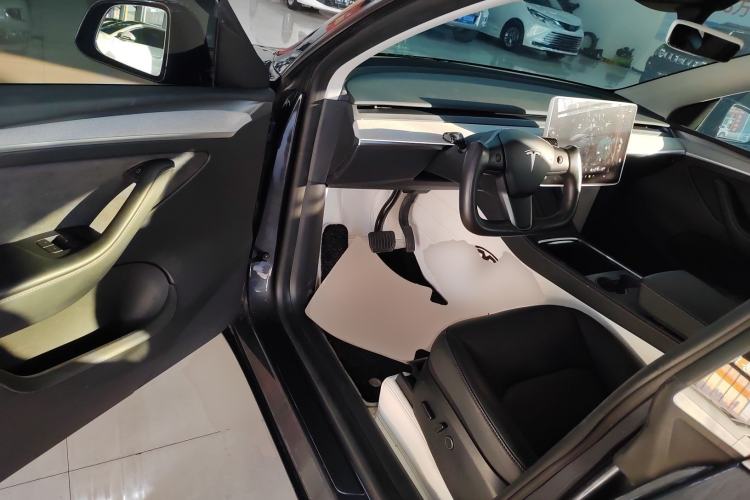 Used Tesla Model Y 2024 Rear-Wheel-Drive Version