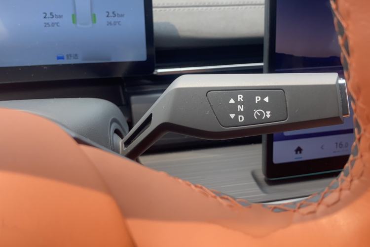 Used Dongfeng eπ eπ007 2025 Model Pure-Electric 565 All-Wheel-Drive Max Leading Edition Gear Lever