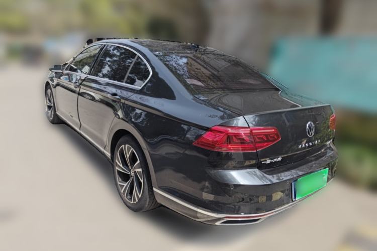 Used Volkswagen Magotan 2021 330TSI DSG 30th Anniversary Edition Rear Left 45 Deg