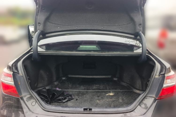 Used Toyota Camry 2016 2.0G 10th Anniversary Leading Edition
