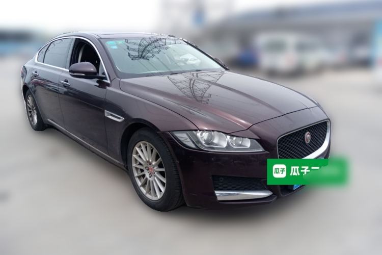 Used Jaguar XFL 2017 XFL 2.0T 200PS Luxury Edition Front Right 45 Deg