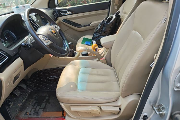Used Baojun 730 2015 1.8L Manual Luxury Navigation ESP Version 7-seater