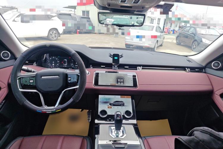 Used Land Rover Range Evoque 2021 Range Rover L 249 PS R-Dynamic SE Luxury Edition Center Console