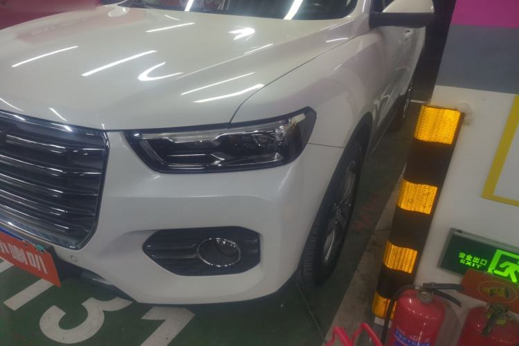 Used Haval H6 2017 Red Label 2.0T Automatic Two-Wheel Drive ZhiShang Model Left Front Headlight