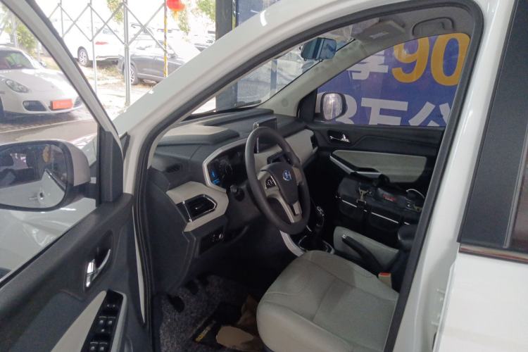 Used BAIC Changhe M70 2017 1.5L manual first-class cabin Driver Seat