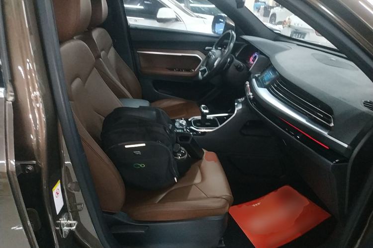 Used Haval H6 2017 Red Label 2.0T Automatic Two-Wheel Drive ZhiShang Model Right Front Seat