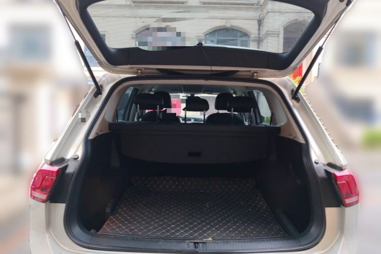 Used Volkswagen Tiguan L 2018 330TSI Automatic Two-Wheel Drive Comfort Edition
