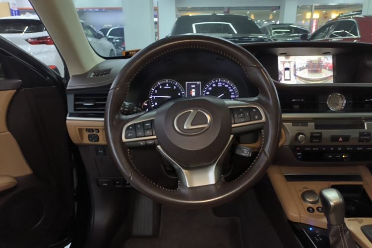 Used Lexus ES 2015 200 Elite Edition Steering Wheel