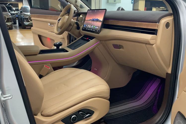 Used Hima AITO M7 2024 1.5T Intelligent Driving 4WD Max Edition 5 Seats Interior 2