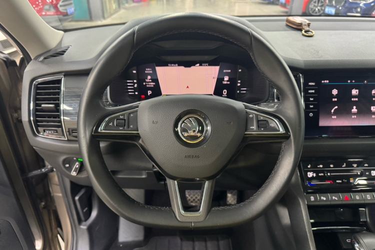 Used Skoda Kodiaq 2021 TSI330 7-Seater Two-Wheel-Drive Luxury Plus Edition
