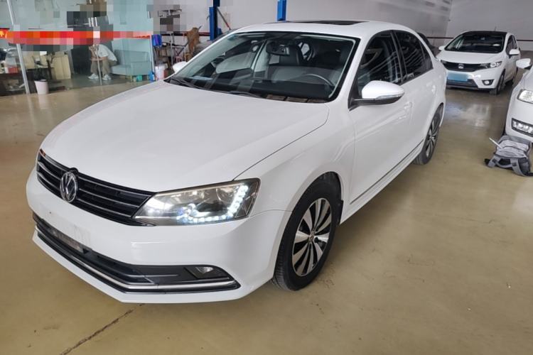 Used Volkswagen Sagitar 2017 230TSI Automatic Comfort Version