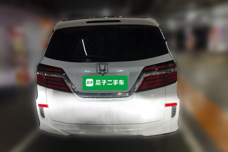 Used Honda Elysion 2016 2.4L Supreme Edition
