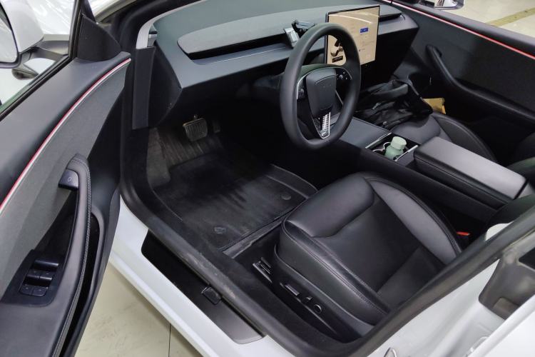 Used Tesla Model 3 2023 Rear-Wheel-Drive Version
