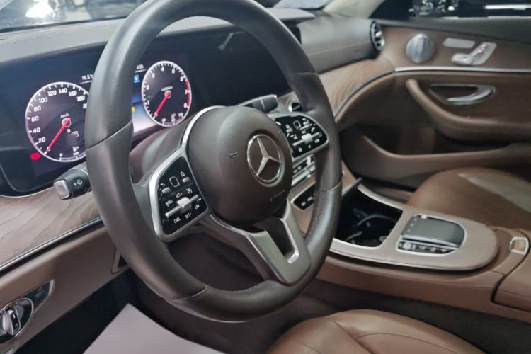 Used Mercedes-Benz E-Class 2019 Facelifted E 300 L Stylish Version Interior 2