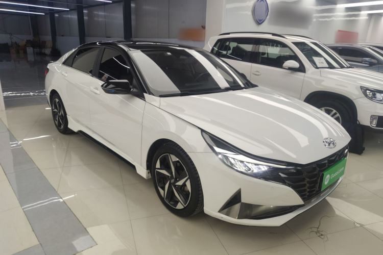 Used Hyundai Elantra 2021 1.5L CVT LUX Prestige Edition