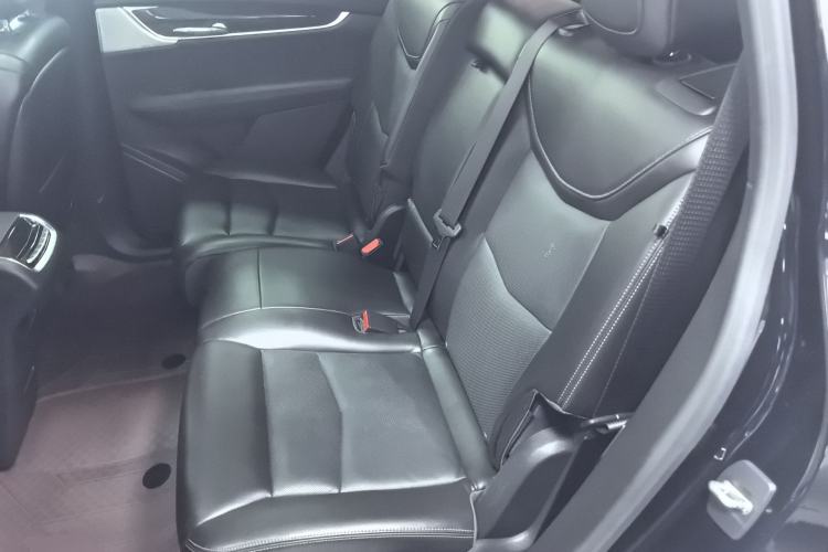 Used Cadillac XT6 2022 2.0T 7-Seater Four-Wheel Drive Luxury Version Left Rear Seat