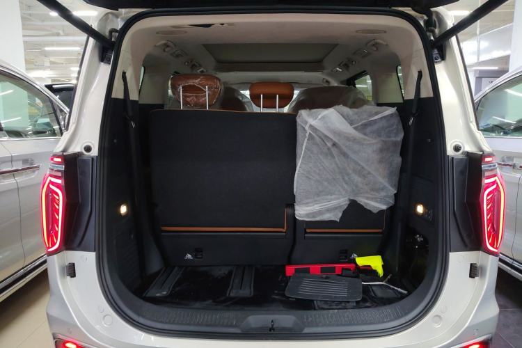 Used Hongqi HQ9 2023 2.0T Smart Connect Flagship Edition
