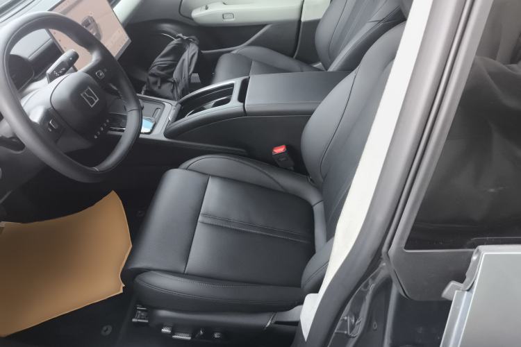 Used Zeekr 007 2024 Rear-Drive Enhanced Version 75 kWh Left Front Seat