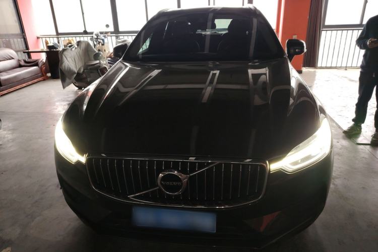 Used Volvo XC60 2019 T5 4x4 Smart Edition China VI Standard Front