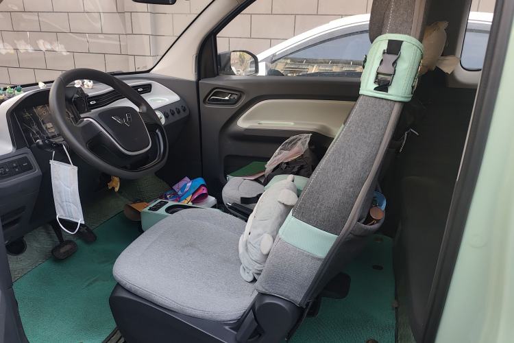 Used Wuling Hongguang MINIEV 2022 Macaron Premium Model – Lithium Ternary Battery
