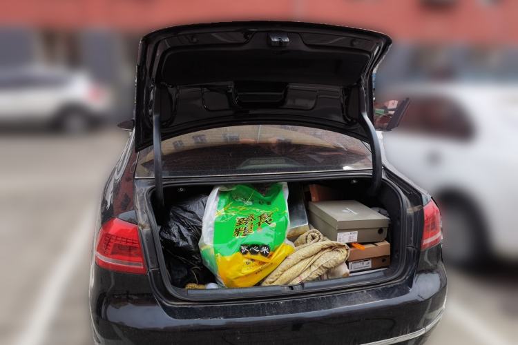 Used Volkswagen Passat 2011 1.8TSI Automatic Prestige Edition Trunk