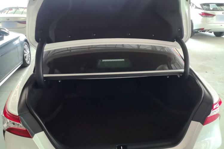 Used Toyota Camry 2021 2.0S FENGSHANG Edition Trunk