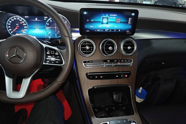 Used Mercedes-Benz GLC 2021 GLC 300 L 4MATIC Dynamic Model
