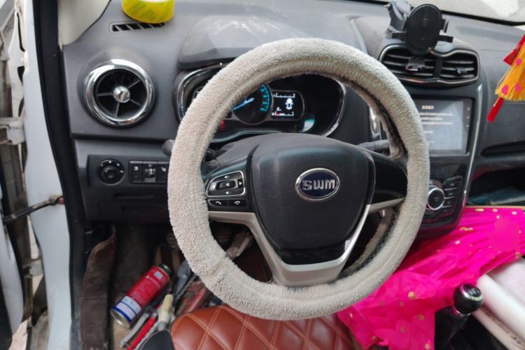 Used SWM X3 2017 1.5T Manual Fashion Model
