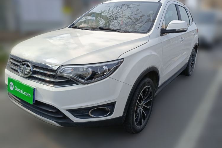 Used FAW Senya R7 2017 1.6L Manual Luxury Model