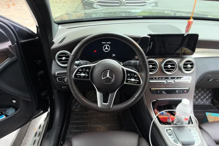 Used Mercedes-Benz GLC 2020 Facelift GLC 300 L 4MATIC Dynamic Edition
