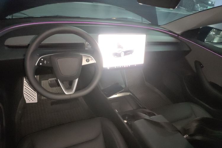 Used Tesla Model 3 2025 Model Revised Rear-Wheel-Drive Version Center Console