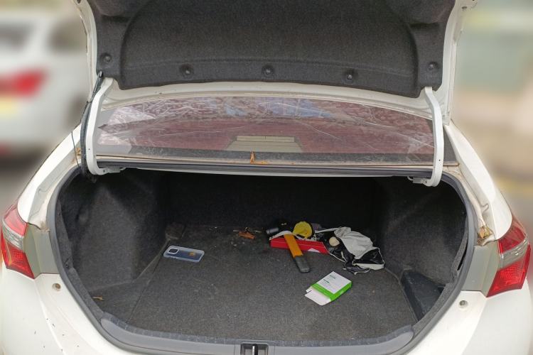 Used Toyota Corolla 2017 Revised Version 1.2T S-CVT GL Trunk