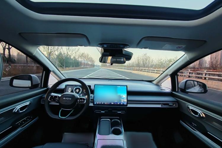 Used AION Y 2024 Younger Star Edition Interior 4