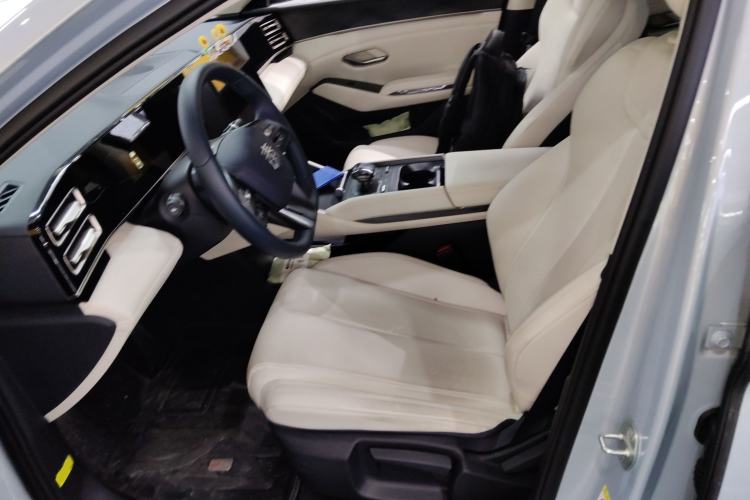 Used BYD Qin L 2024 DM-i 80KM Leading Model
