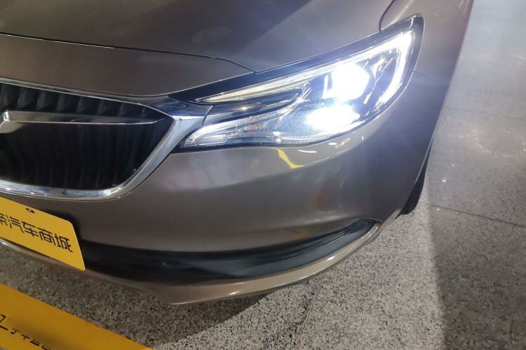 Used Buick GT 2021 Revised Version Flagship 1.5L Automatic Elite Edition Left Front Headlight