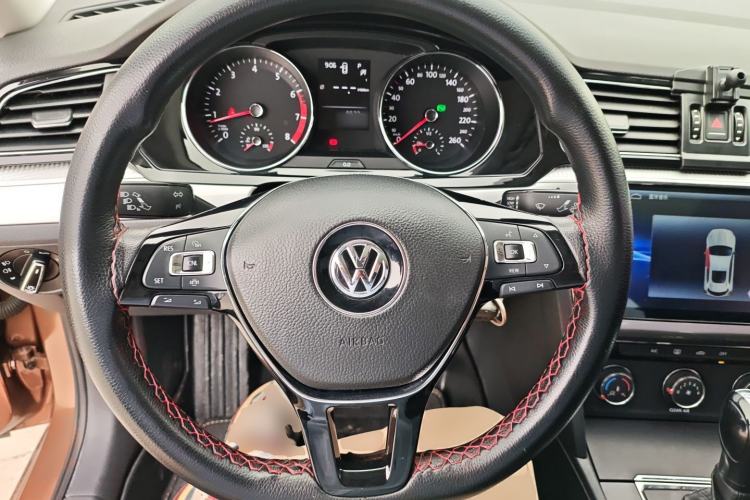 Used Volkswagen Lamando 2017 230TSI DSG Fashion Edition
