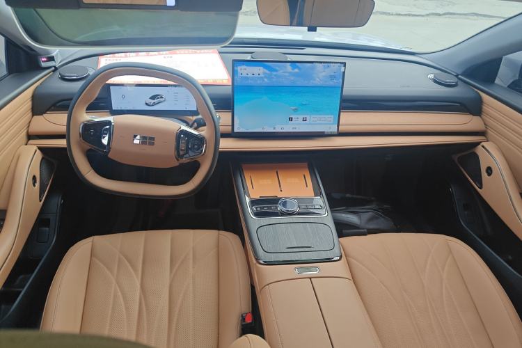 Used Geely Galaxy Galaxy 8 2025 130km EM-i Prestige Edition