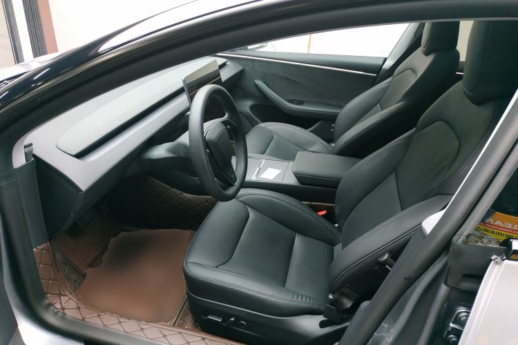 Used Tesla Model 3 2023 Long-Range All-Wheel-Drive Version
