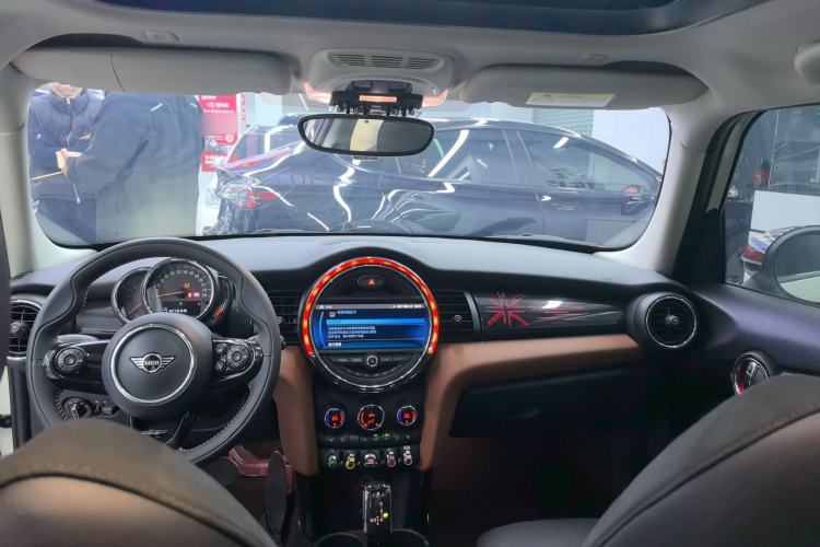 Used MINI MINI 2019 1.5T COOPER Artist Five-Door Edition