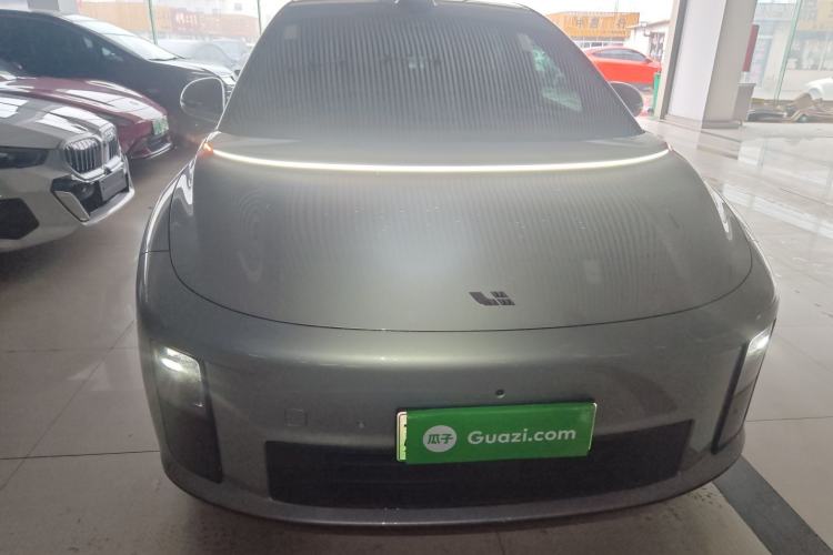 Used Li Auto i6 2025 Model Four-Wheel-Drive Standard Type