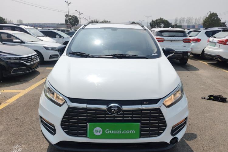 Used BYD Yuan New Energy 2018 EV360 Smart Connect Cool Edition
