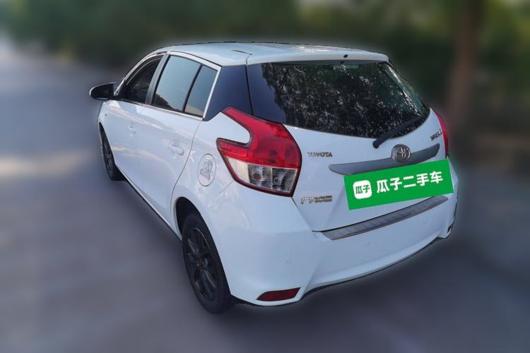 Used Toyota YARiS L Zhi Xuan 2015 1.5E Automatic Charm Edition
