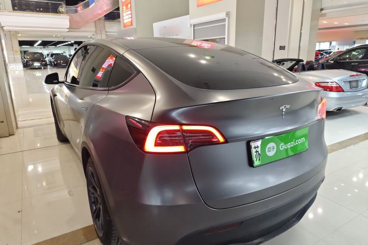 Used Tesla Model Y 2023 Rear-Wheel-Drive Version
