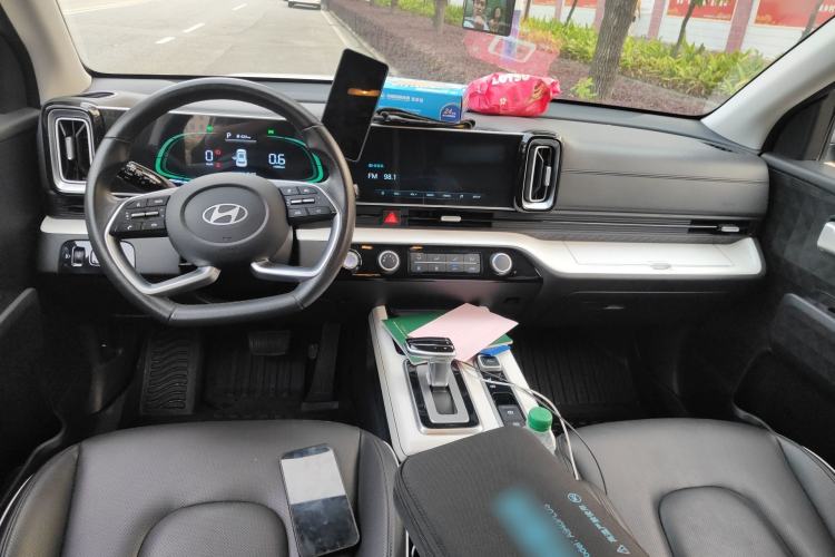 Used Hyundai ix35 2023 Musso 2.0L Deluxe Edition DLX Center Console