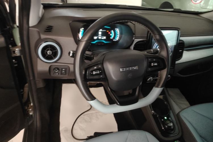 Used Chery QQ Little Ant 2022 Sweet Pink Edition Half-Sugar Version 3-Cell Lithium 30kW 301km Steering Wheel